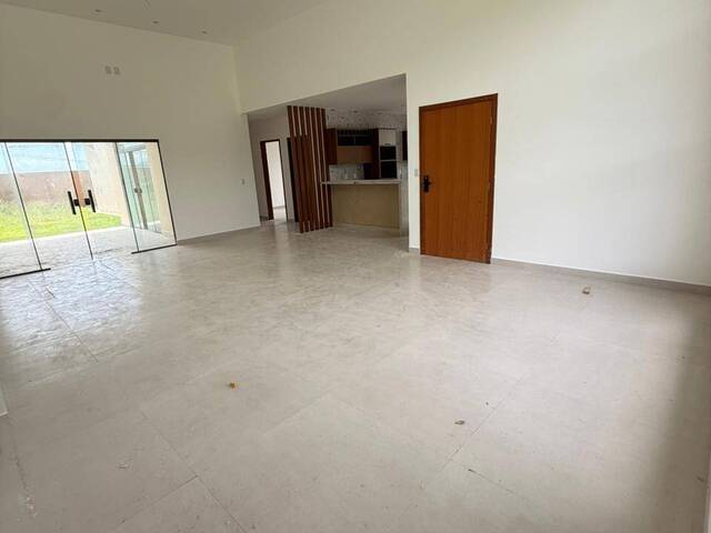 Casa para Venda em Rio das Ostras - 5